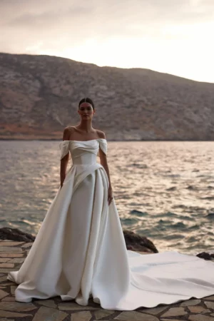 Valora by Milla Nova